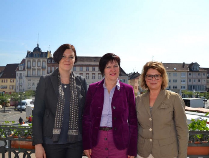 Anja Bischoff-Fichtner, Beigeordnete Maria Helene Schlösser und die neue Gleichstellungsbeauftragte Evi Julier